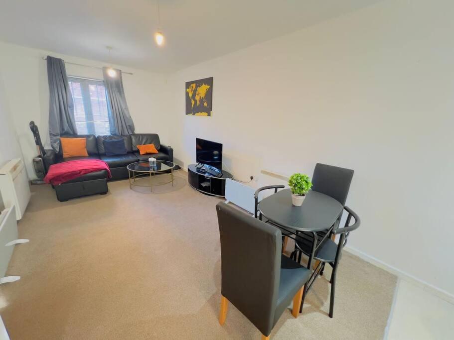 Starview Apartment-Vitoria Lexden Exterior photo